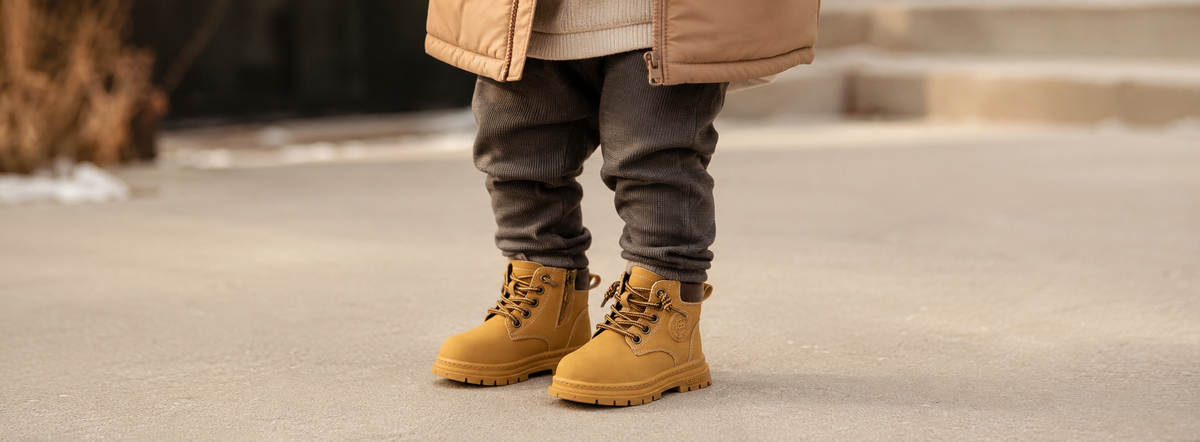 What to Look for in Flexible, Wide-Toe Kids' Winter Boots