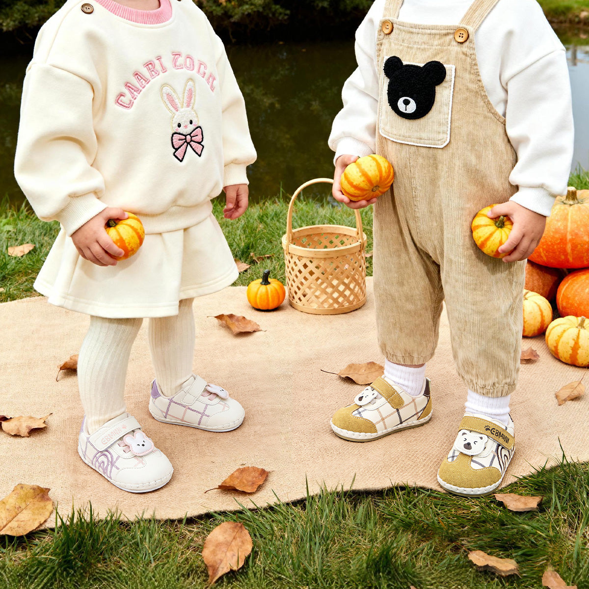 EBMINI CHECKMATE bear plaid baby crib shoes — side profile