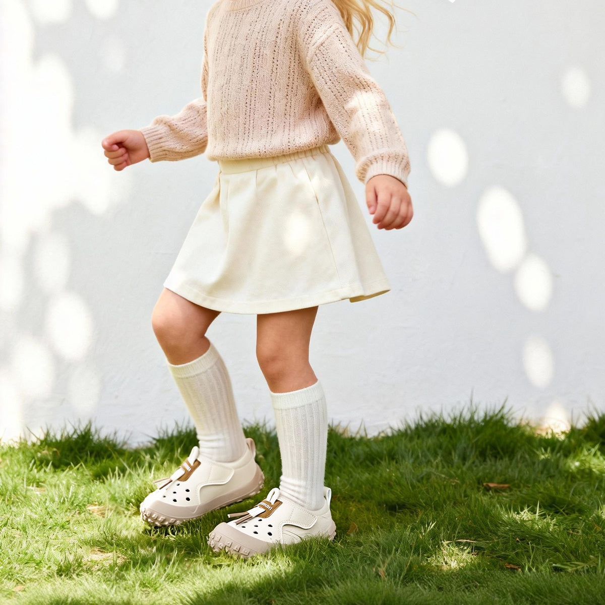 EBMINI DRAW easy-on sneakers with an adjustable draw-cord closure