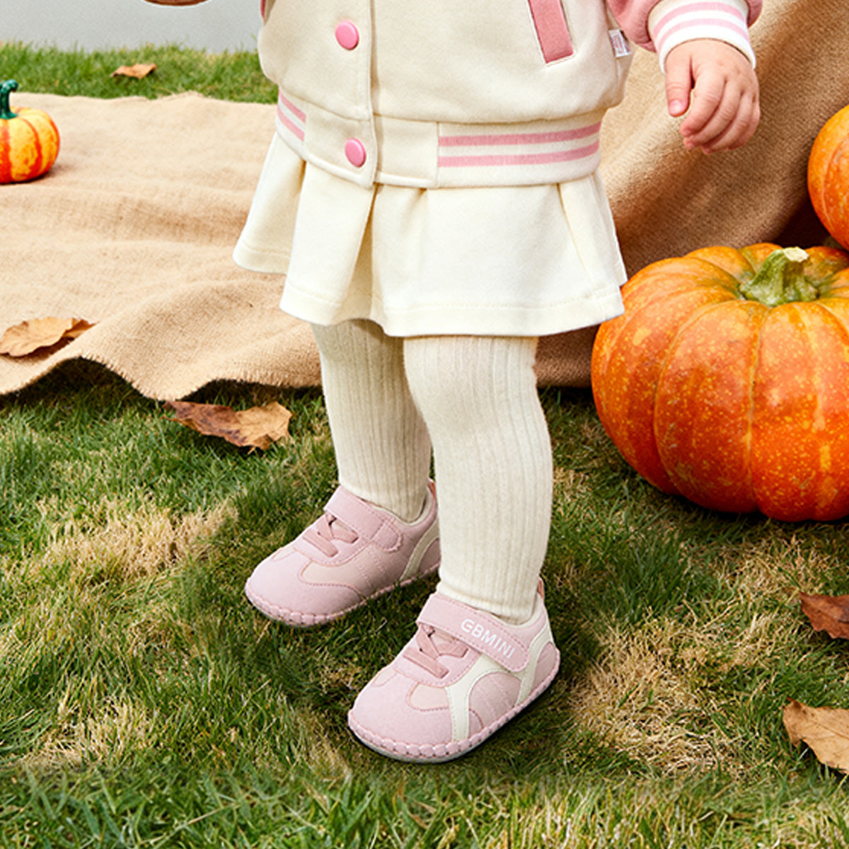 EBMINI HOMESTEAD flexible soft sole baby shoe detail