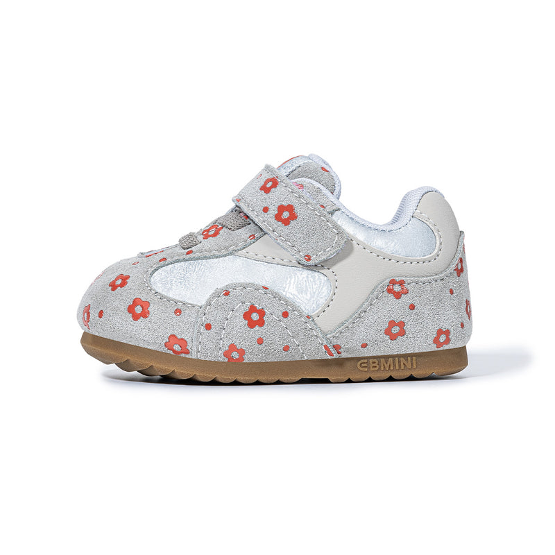 Side view of gray EBMINI MEADOW suede-look floral sneaker