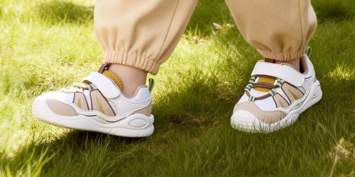 EBMINI NEON lightweight sport sneakers for everyday play
