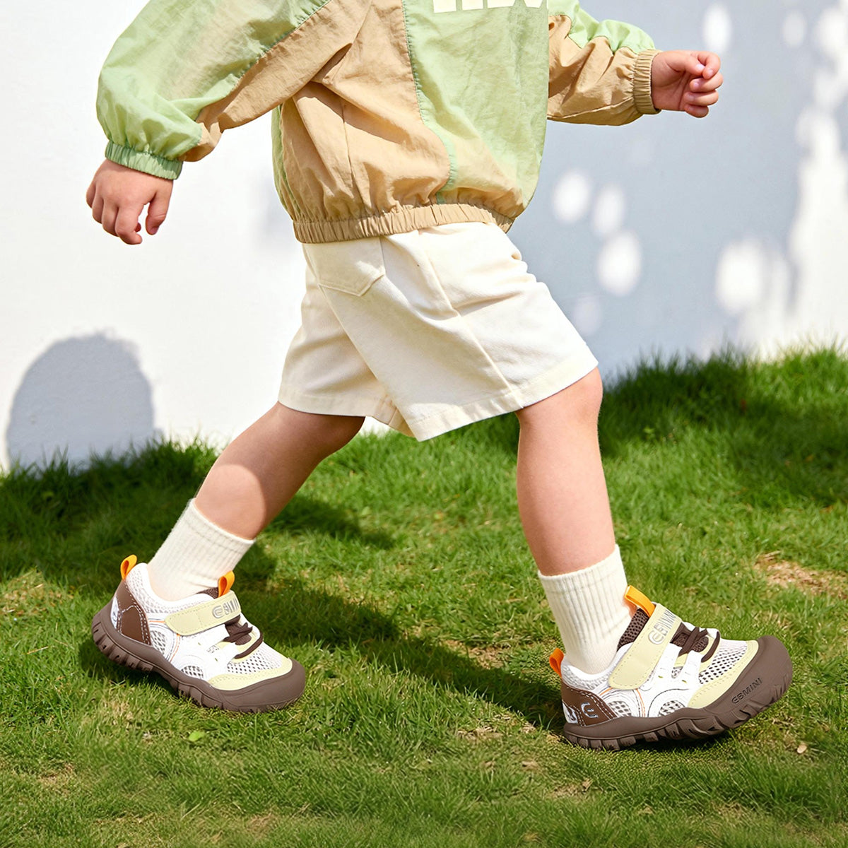 EBMINI ROVER easy-on sneakers with a secure hook-and-loop strap