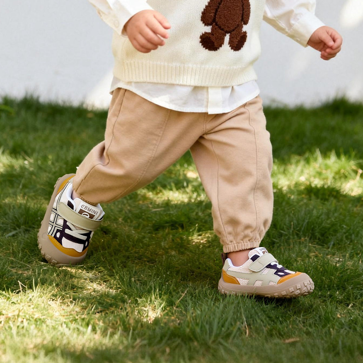 EBMINI SLICK toddler sneakers with bungee laces and a secure strap