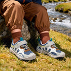 EBMINI VOYAGE child walking in the sneakers outdoors