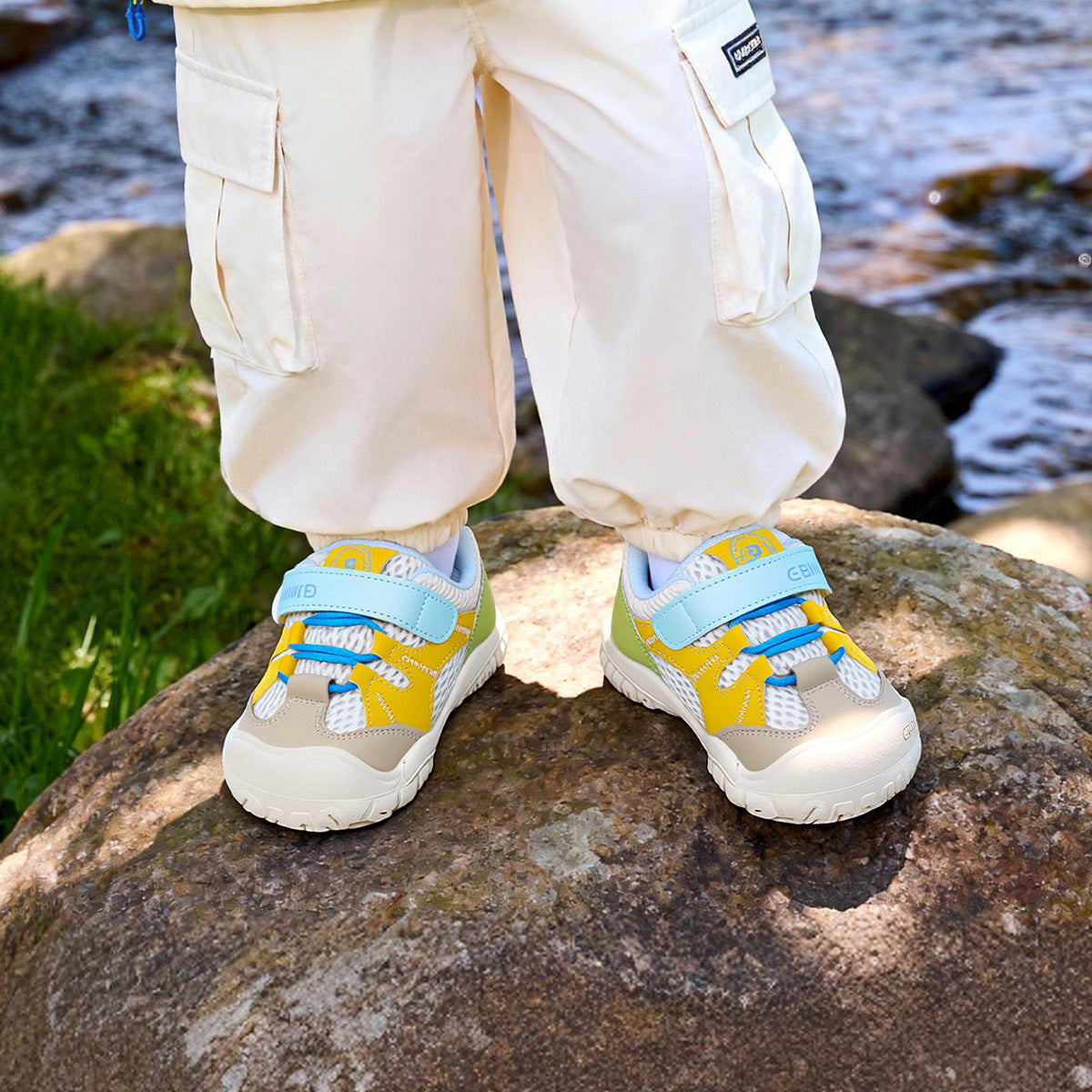 EBMINI ZEAL easy-on toddler sneakers with a secure strap closure